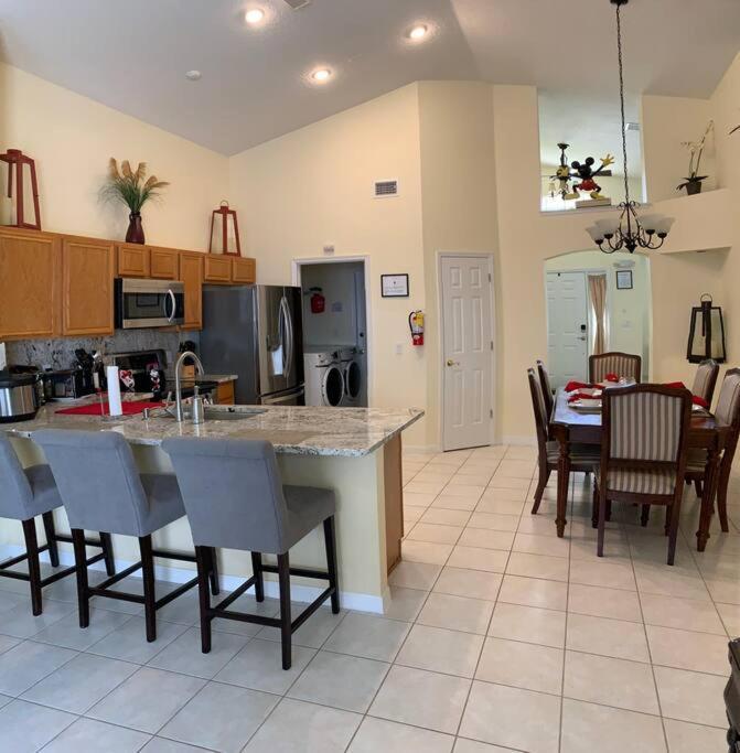 Minutes To Disney! Spacious Home W/ Private Pool, Themed Rooms! Orlando Exteriör bild